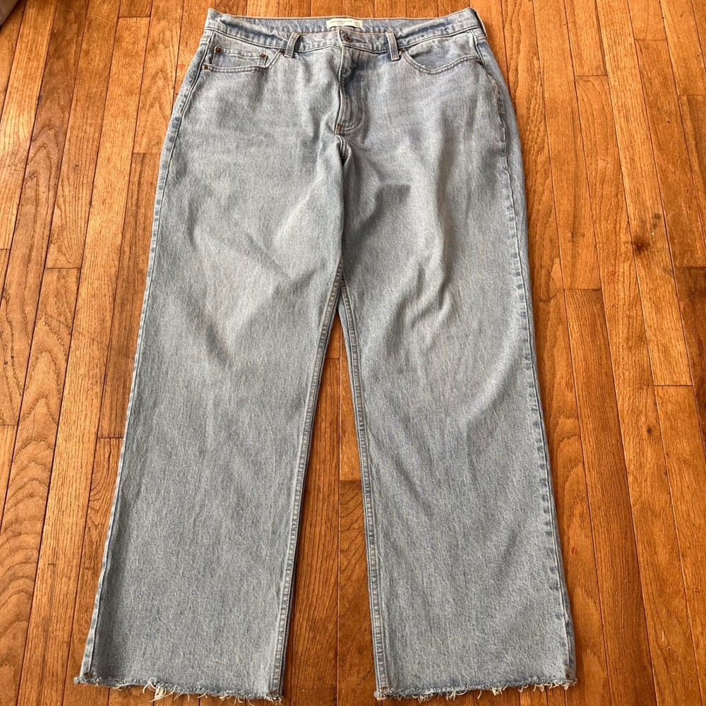 Abercrombie & Fitch The Baggy Low Rise Curve Love Jeans